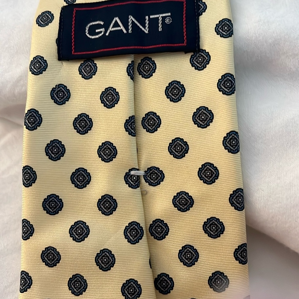 Gant Mens silk tie made is USA, soft yellow